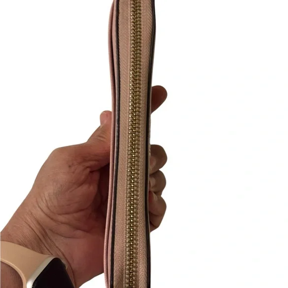 Victoria Secret gold and brown beautiful makeup bag - Picture 9 of 9